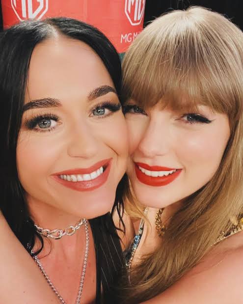 Sabrina Carpenter says for the first time in her life, in rare comment about Barry keoghan ... Reveals Taylor Swift advice 'idol' giving to her.